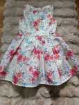 Rochie superba LC Waikiki noua cu eticheta pt 5-6 ani