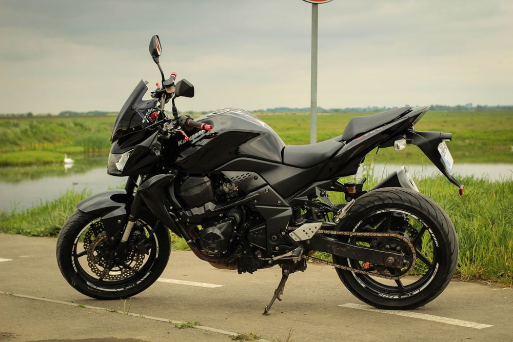 Motocicleta Kawasaki Z750 Naked