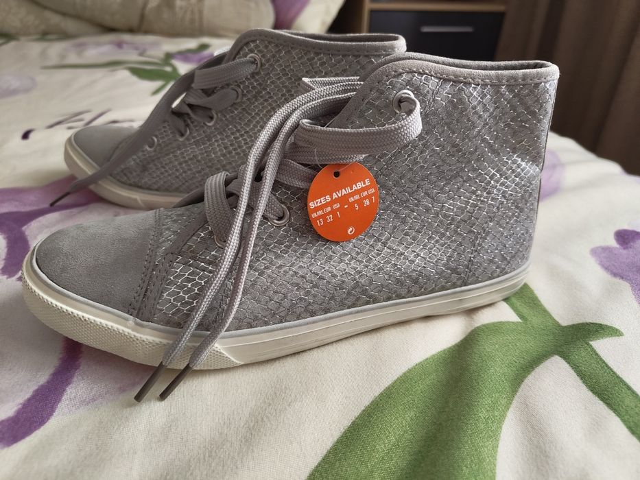 Кецове by Young Dimension