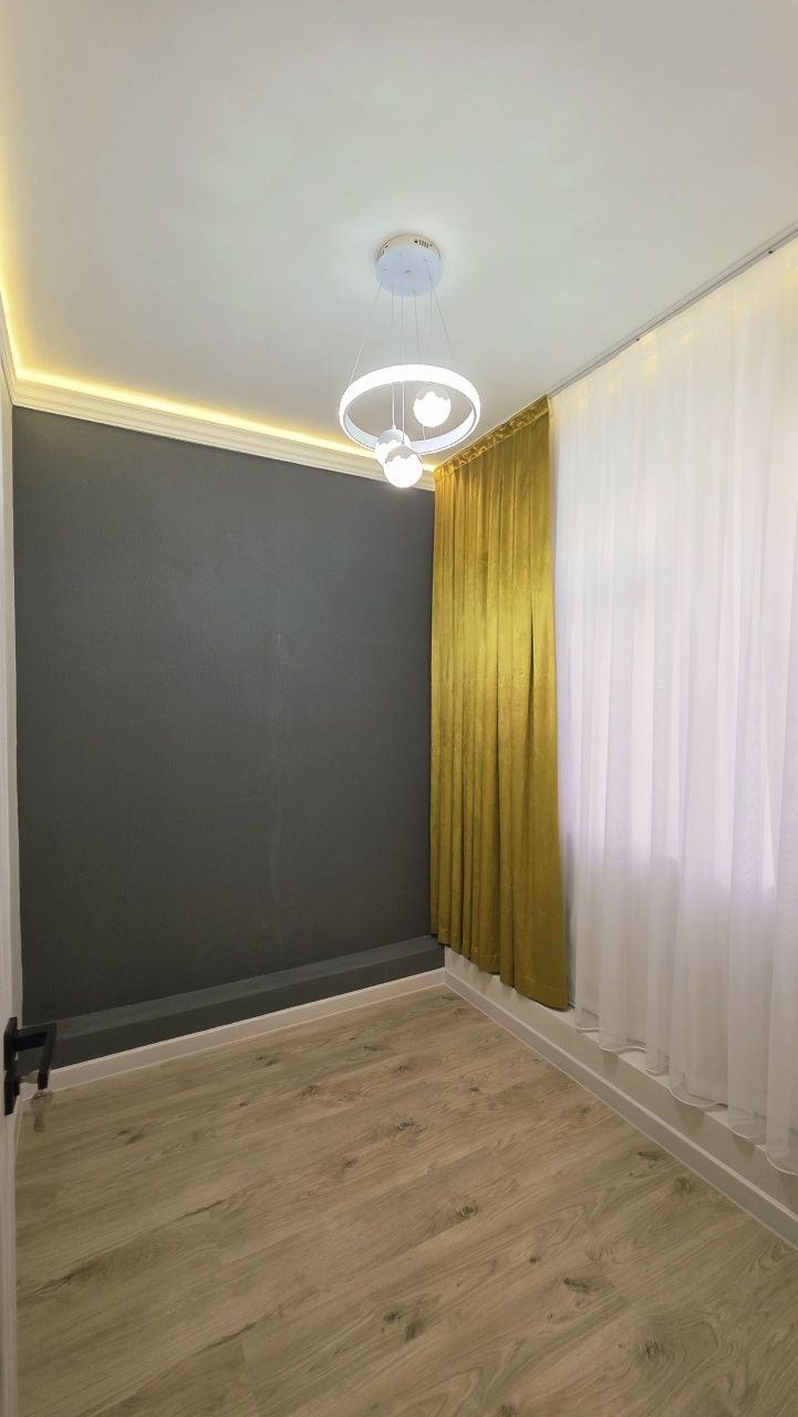 Продам  3 комнатная  квартира  на Авиасозлар  3