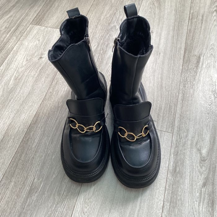 Зимняя женская обувь полусапоги