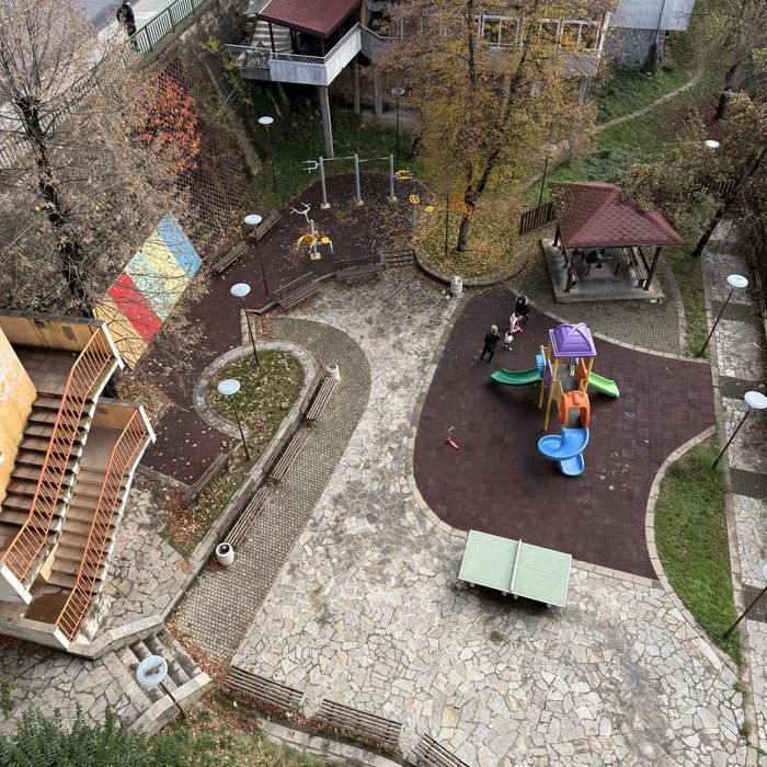 Продава се Тристаен апартамент в Смолян, Стар център - 85 кв.м за 989 €/кв.м - Снимка #2