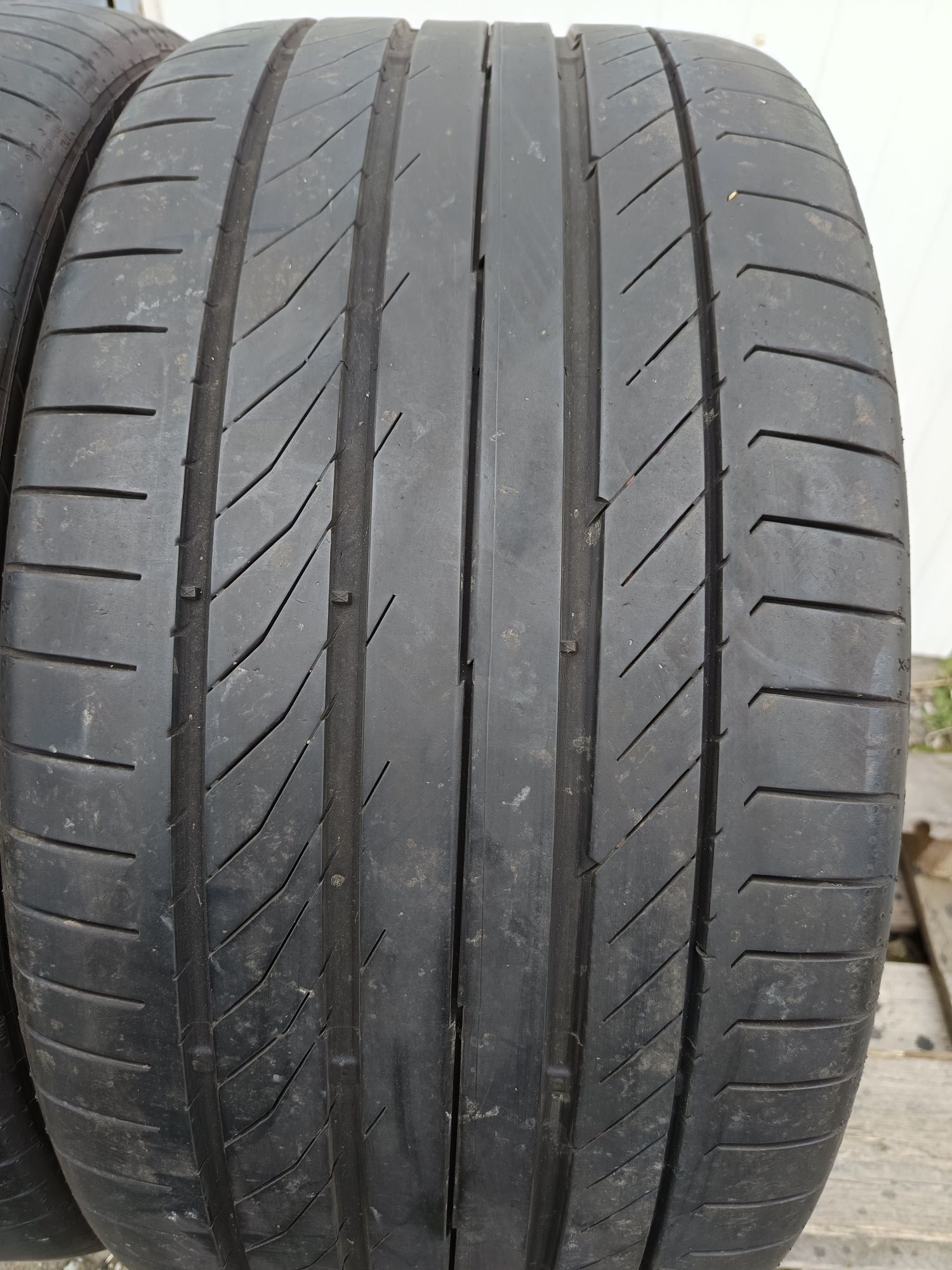 Летни гуми 295 35 R 21 Continental Дот 1817