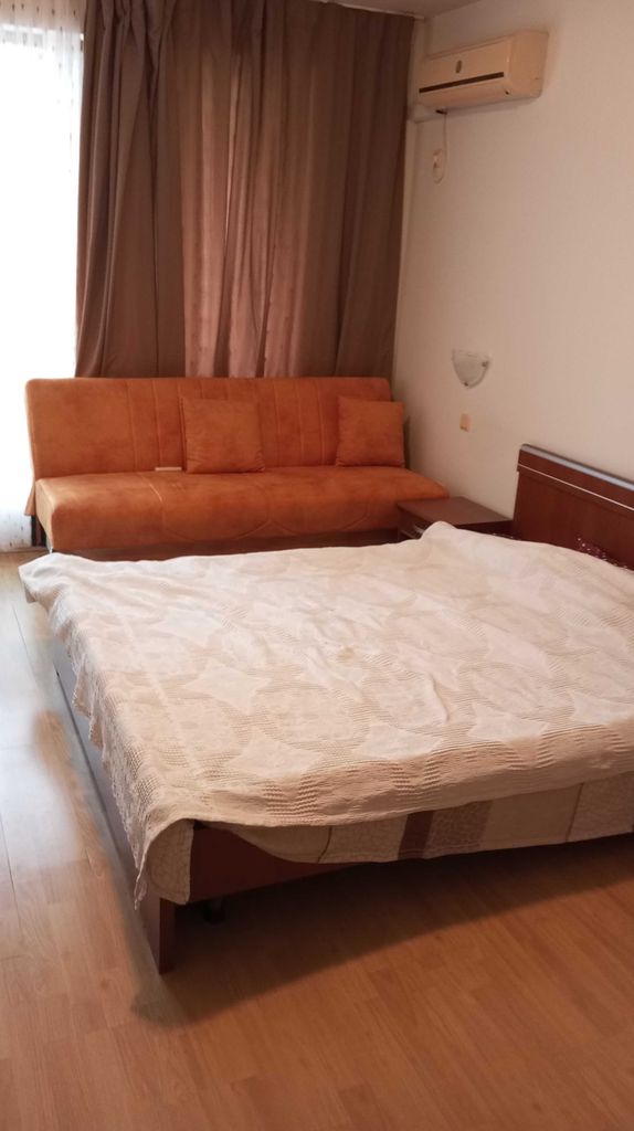 Дава се под наем  в Свети Влас - 55 кв.м за 180 € - Снимка #2