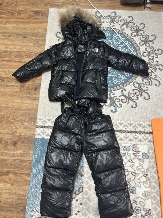 Отдам бесплатно замка нет на куртке