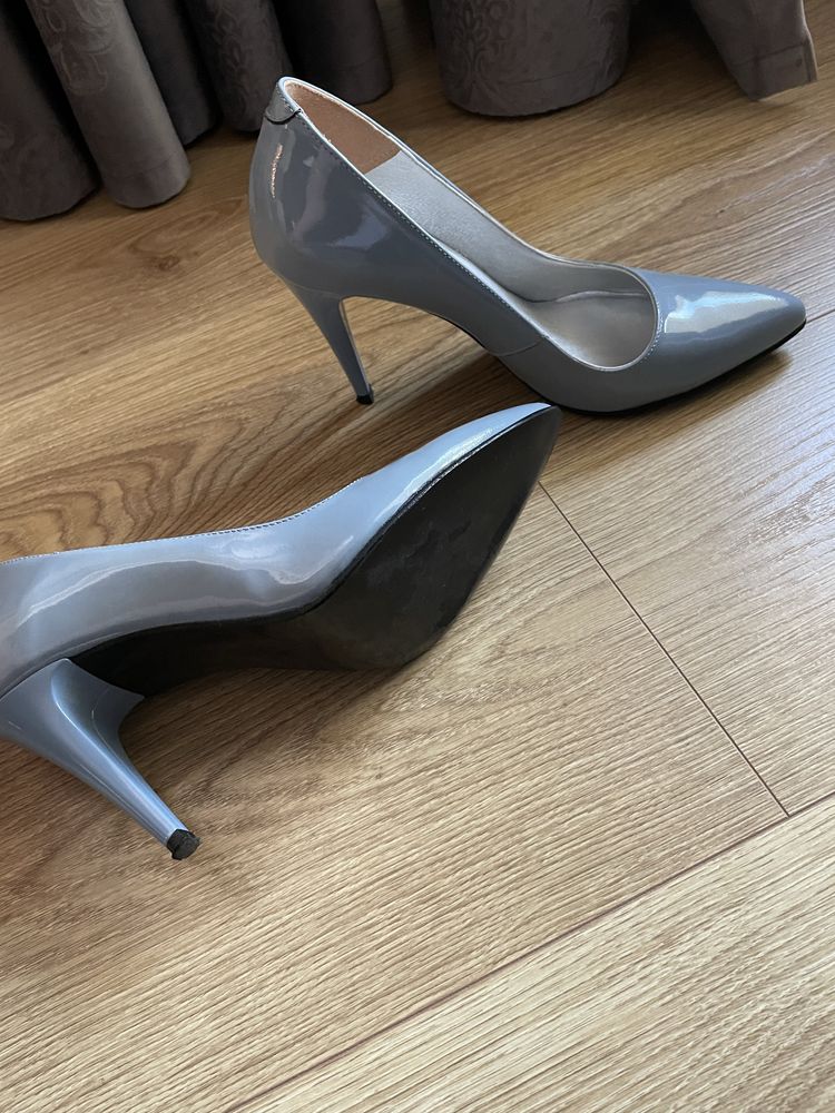 Vand pantofi stiletto Marelbo marimea 38