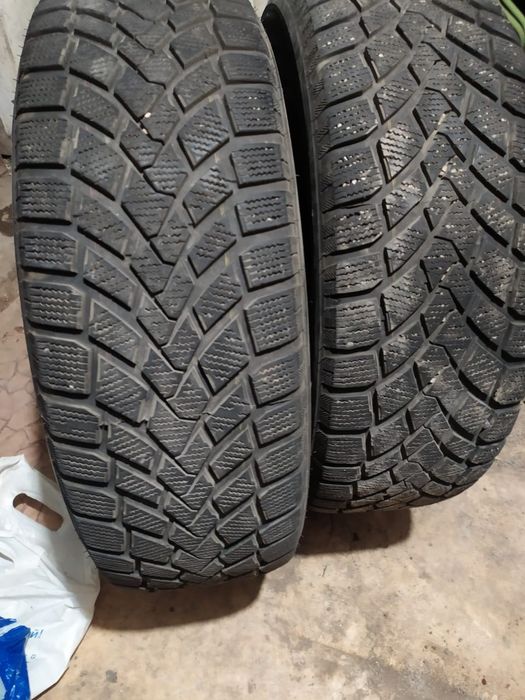 Зимние шины в хорошем состоянии