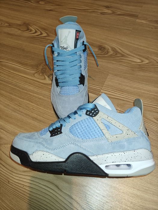 Jordan 4 University Blue