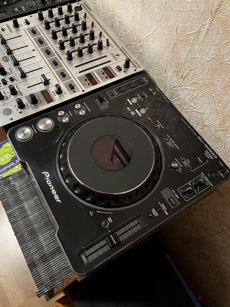 Dj оборудване Pioneer Behringer