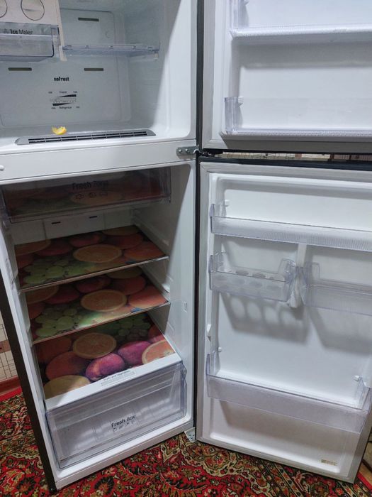 Холадилник сотилади