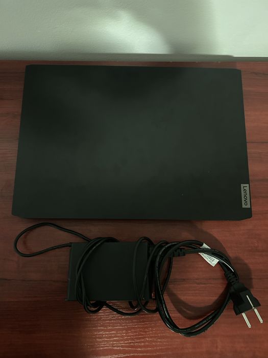 Lenovo IdeaPad Gaming 3 – Intel i5, RTX 3050, отлично състояние