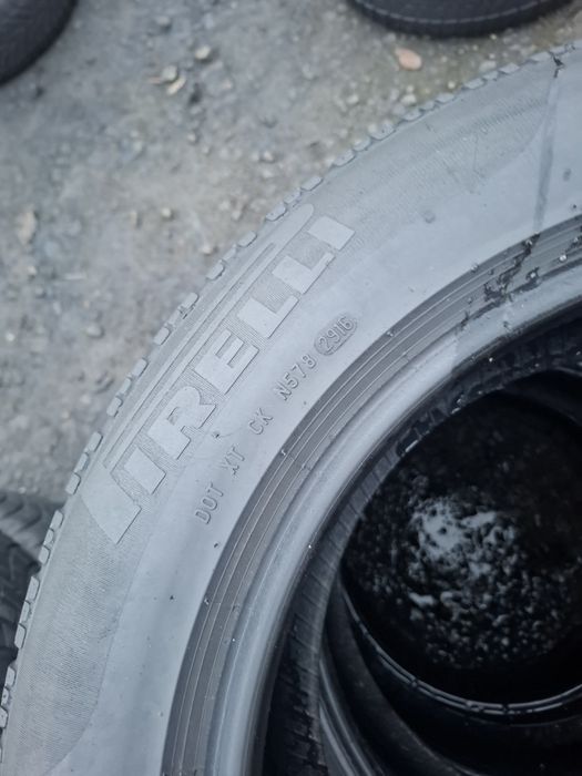 Vand 1 sau 2 sau set 4 anvelope 205 65 17 pireli iarna bune