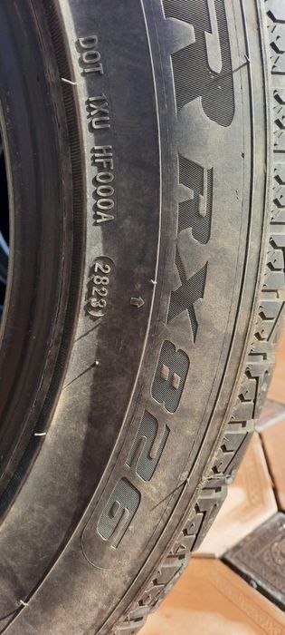 Продам зимние шины б/у цена за все 130 000 ездили только 1 сезон