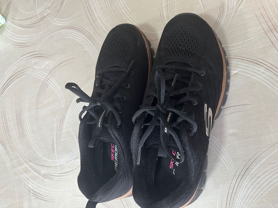 Маратонки Skechers