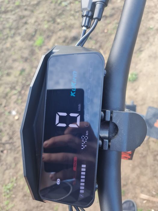 Vând trotineta G2 2025,stare foarte bună