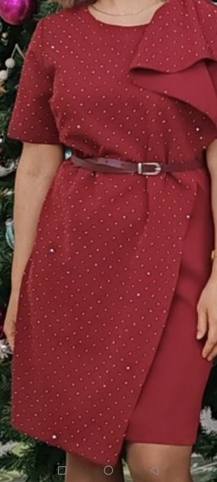 Платье нарядное женское