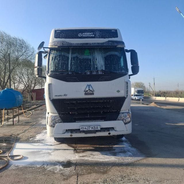 тягач HOWO A 7 + прицеп