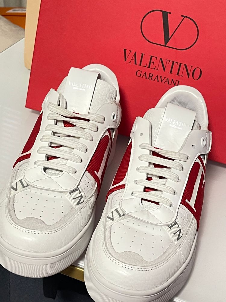 Sneakers Valentino dama model piele