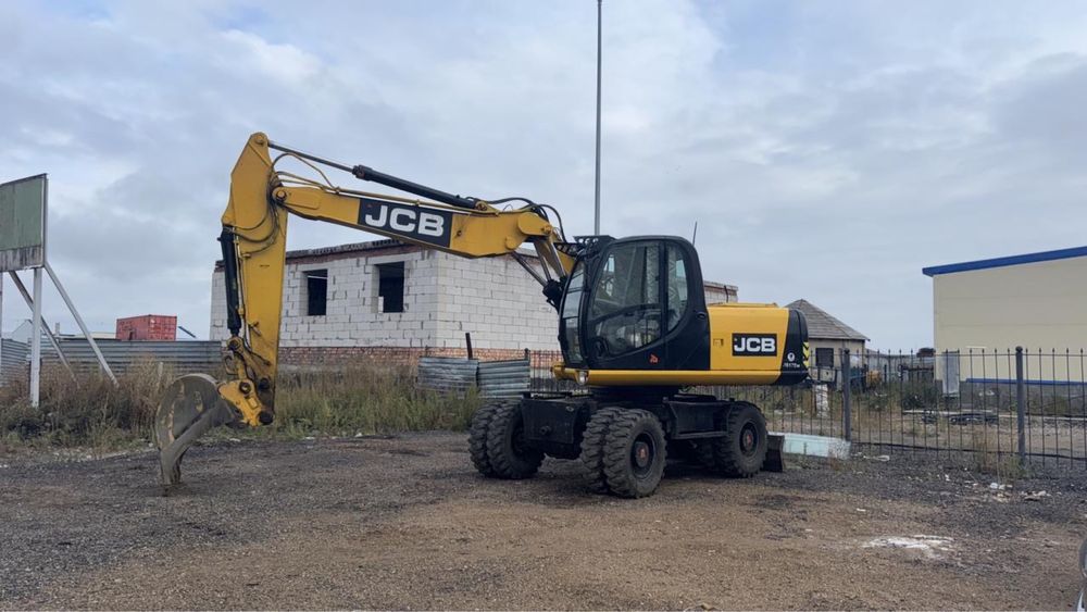 Аренда Трактор Экскаватор Гусеничный Для Земляных Работ в Астане