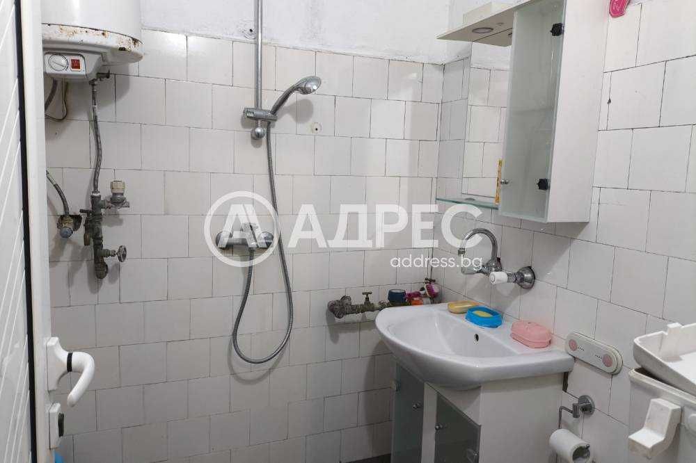 Двустаен тухлен  апартамент в центъра на гр. Разград