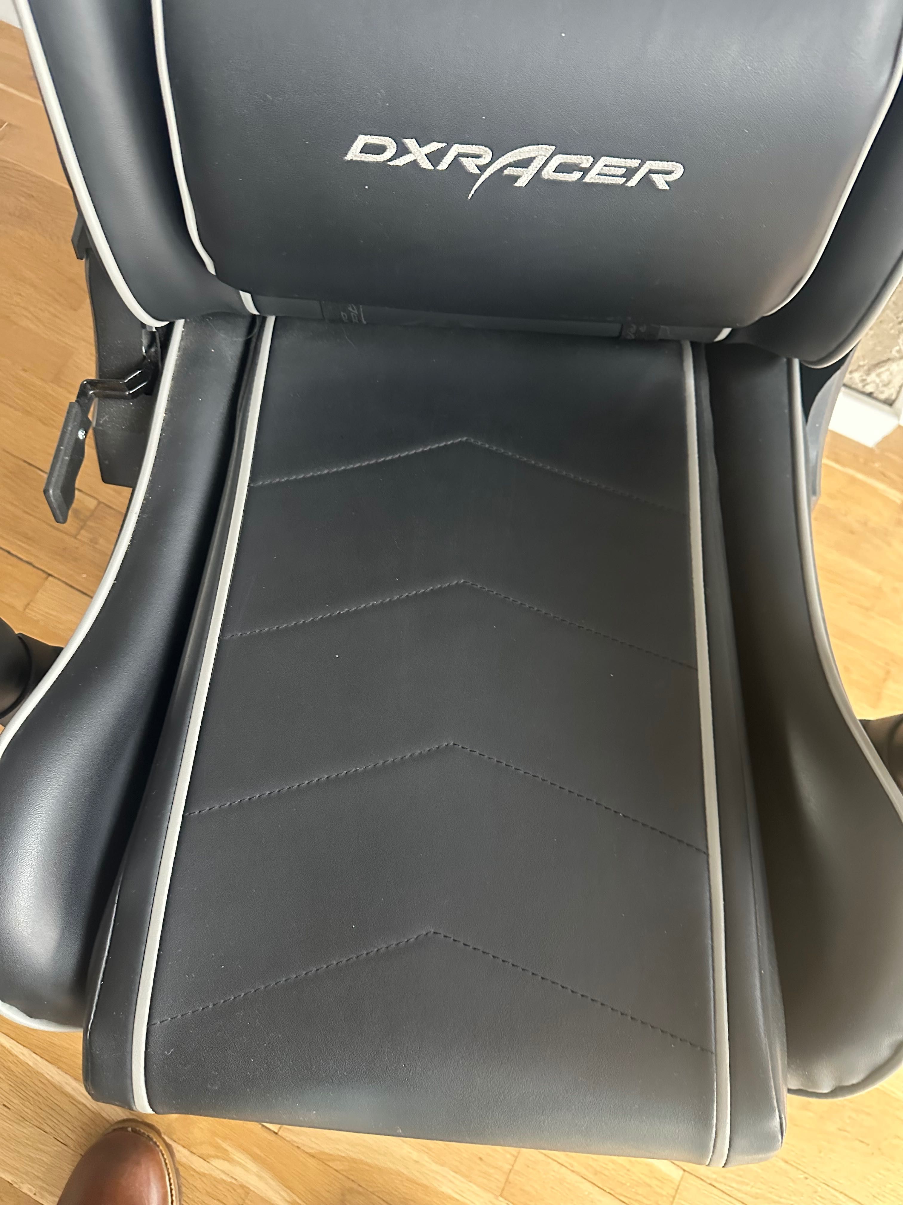 Геймърски Стол DXRaxer Prince P08-NG