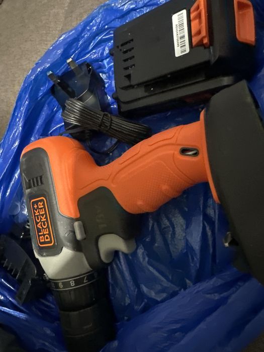 Bormasina black +decker