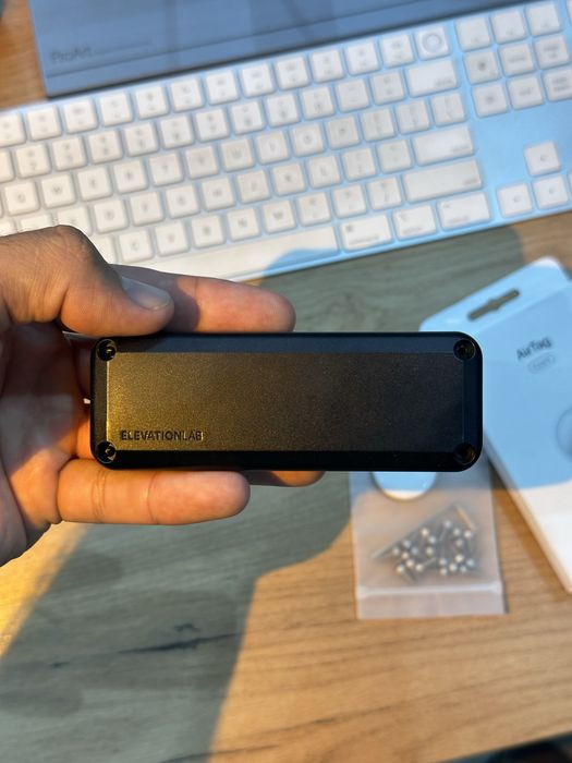 AirTag с кейсом и автономной работой до 10 лет