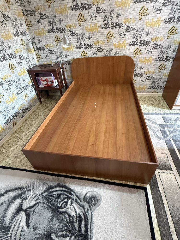 Кровать 210 на 140