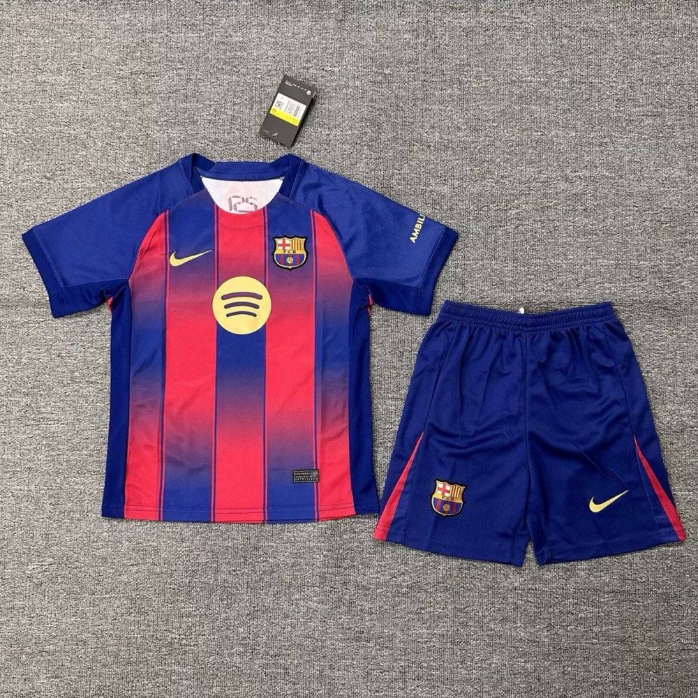 Barcelona futbol formalari Барселона футбольные формы