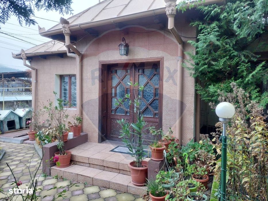 Casa de vanzare in Moinesti, jud. Bacau