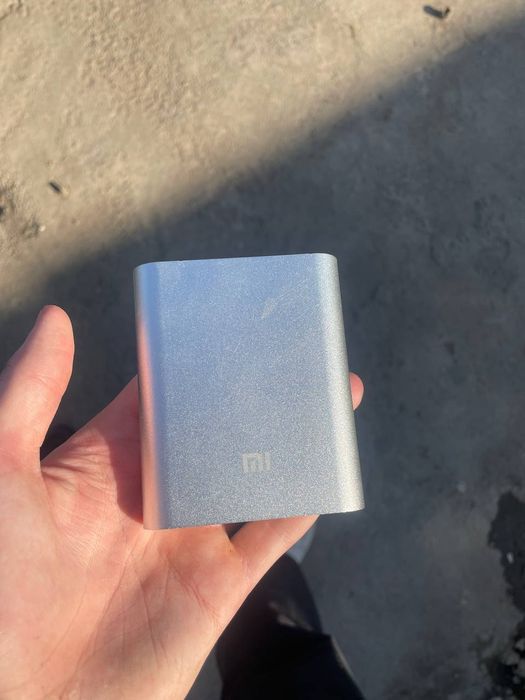 продается повербанк xiomi 10400mh