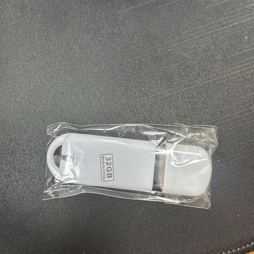 USB Флешка 32GB 2.0