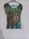 Tricou.          .