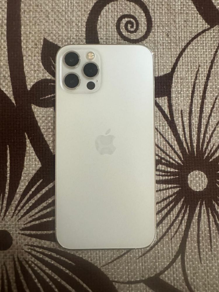 Продается Iphone 12pro white