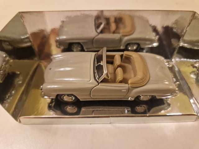 Умален колекционерски модел Mercedes-Benz 190 SL Newray 1/43