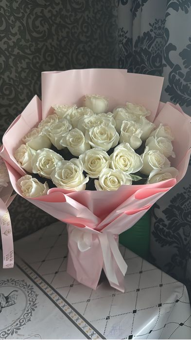 Букенты 25 шт роза за 7000