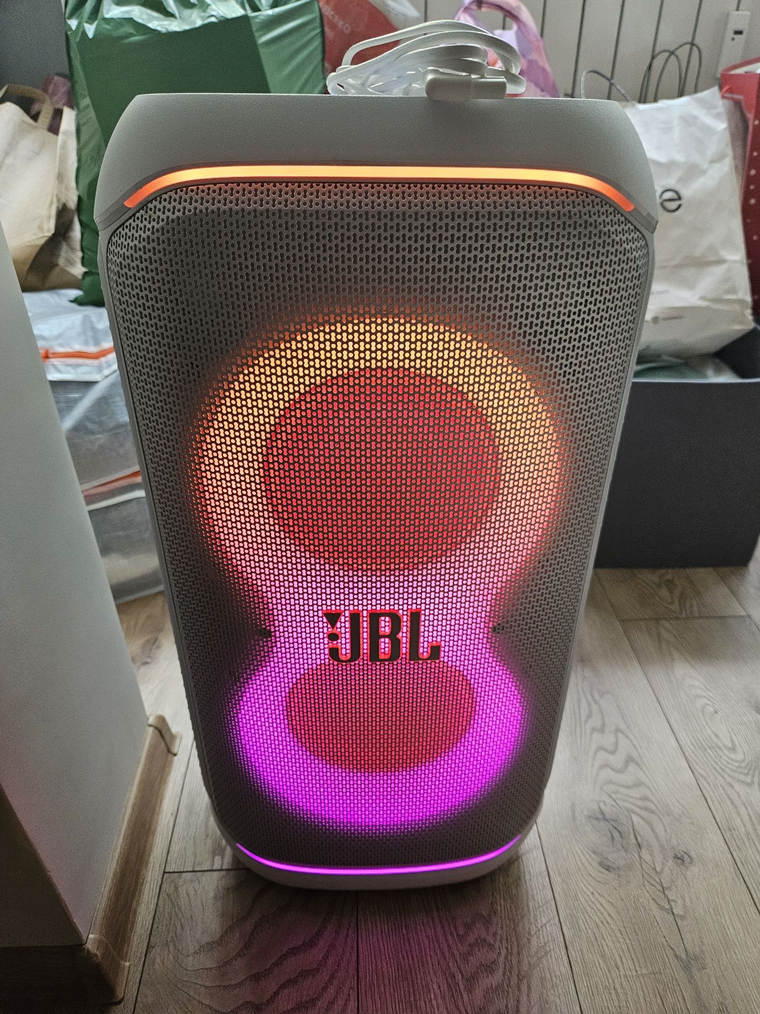 Jbl Party box 320 чисто нова 24 м гаранция