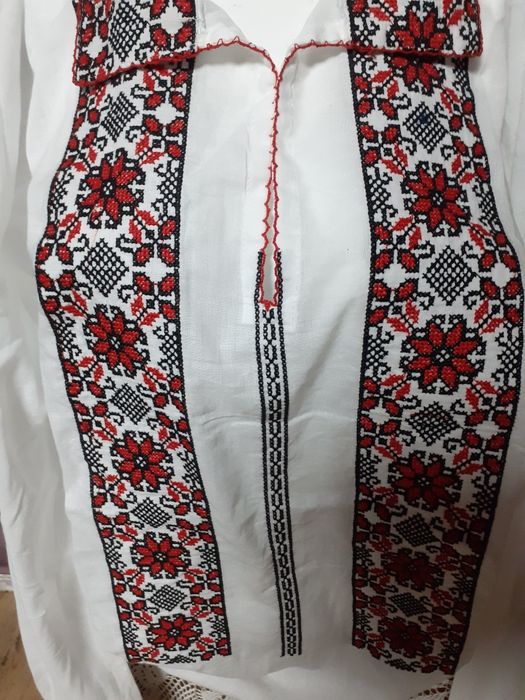 Риза  нашивана  мъжка  Риза с потури и..пищови