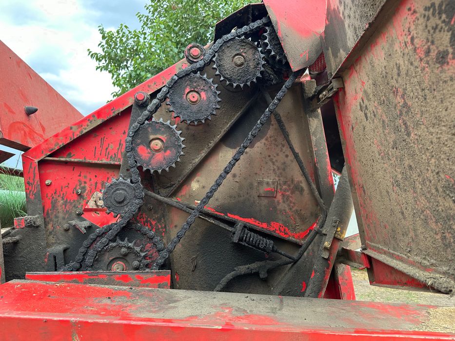 Рулонна балопресa welger