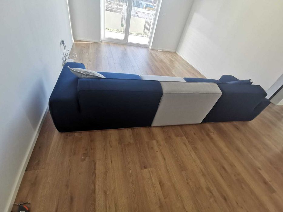 Vând canapea , produs nou