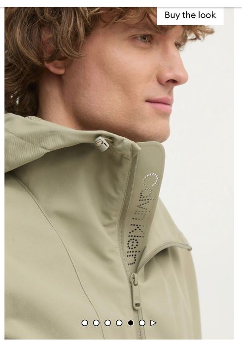 Яке Calvin Klein Jeans
в зелено преходен модел