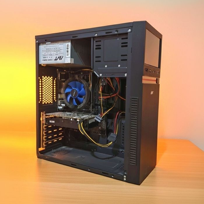 Кейс: CPU I3 - 10100, RAM - 8 GB DDR4, SSD - 240.