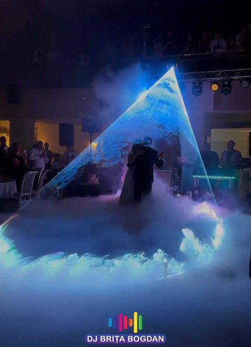 Cercul magic cu Laser si baloane de sapun cu fum FOBBLE dansul mirilor