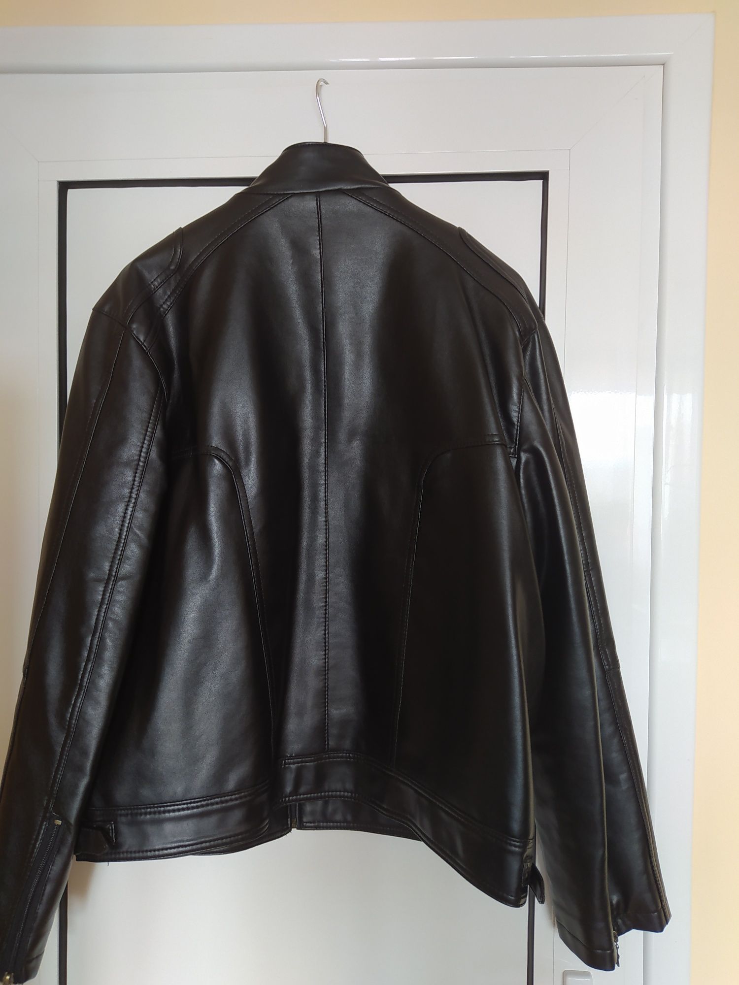 Мъжко яке естествена кожа размер L/XL, черно