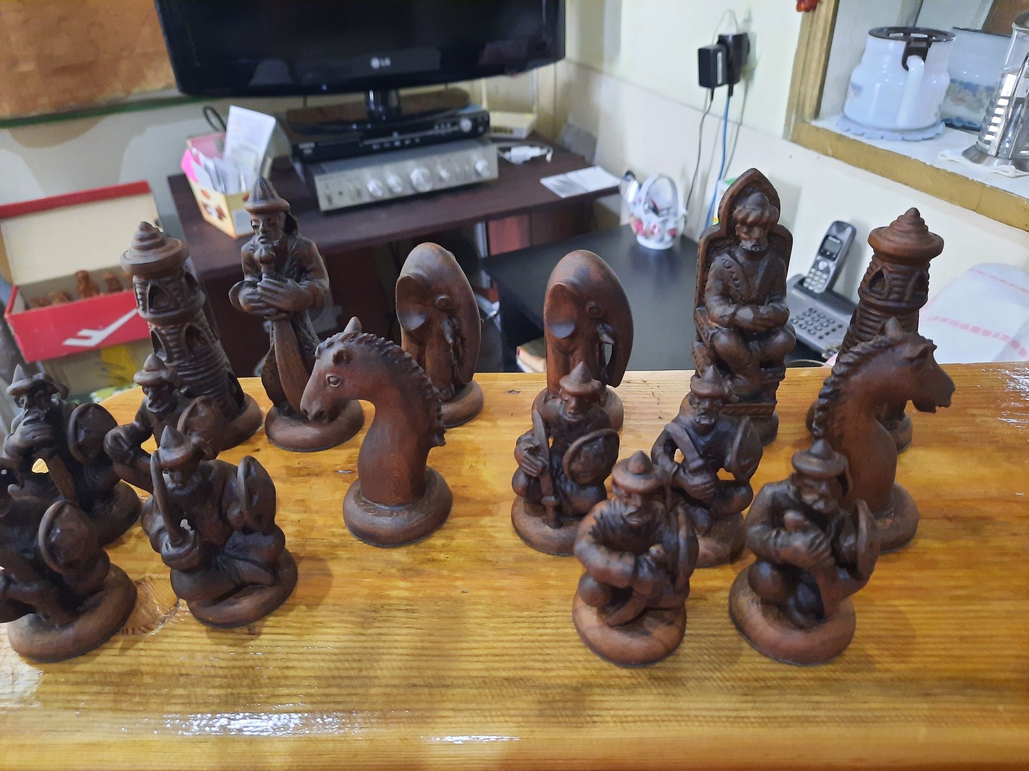 Продаются шахматы.Ручная резьба