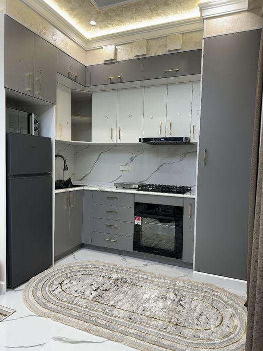 Продается 1в-2комнатная квартира Хонсарой Осеан юнусабад 16кв