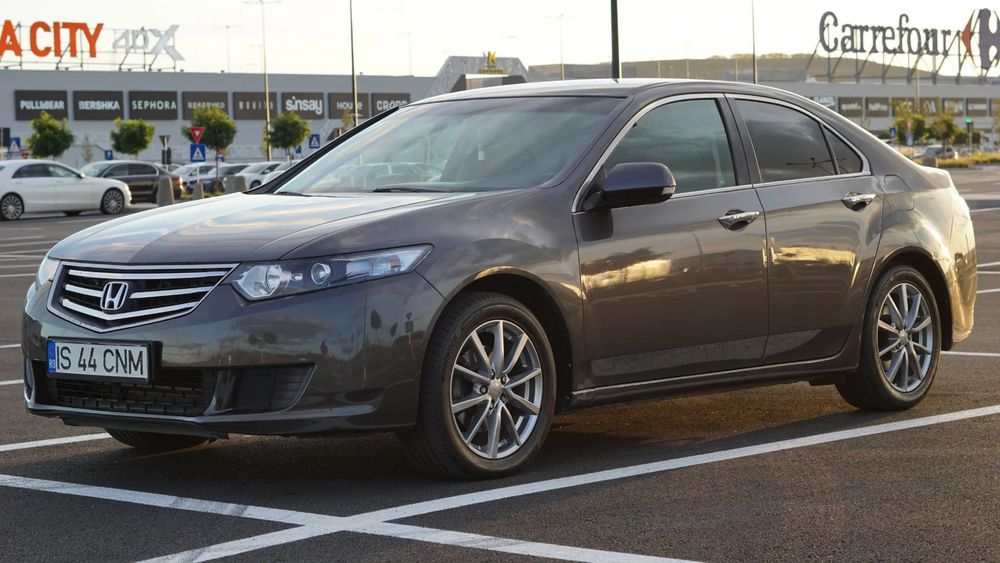 Honda Accord Honda Accord 8 2.0iConfort