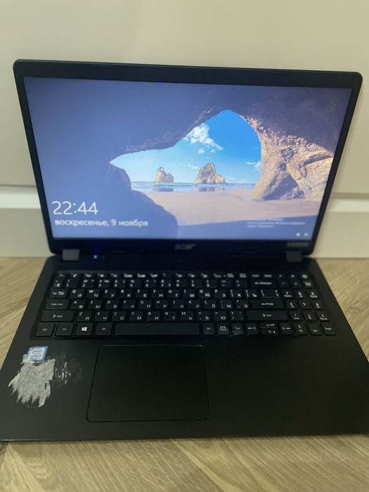 Acer Extensa 15 (EX215-51) В хорошем состоянии