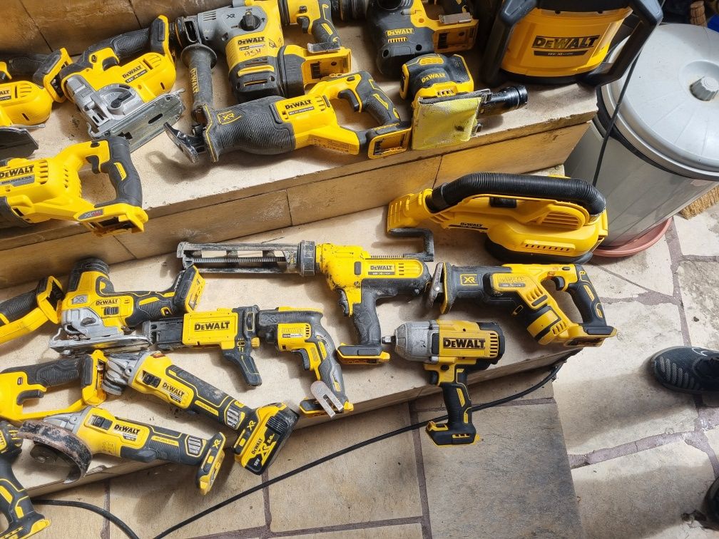 Инструменти Dewalt