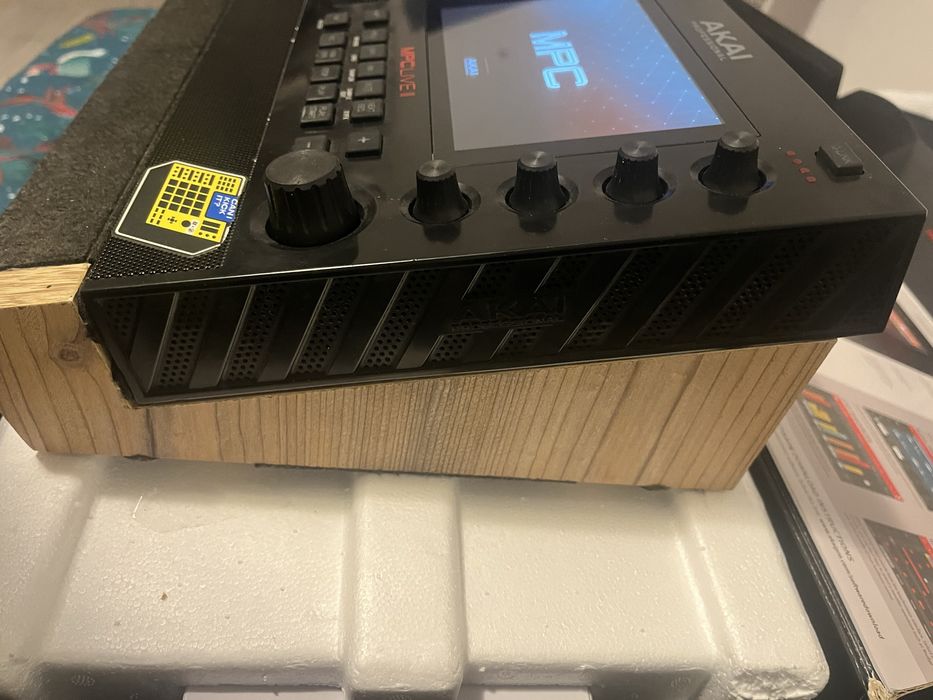 Akai Mpc live mk2